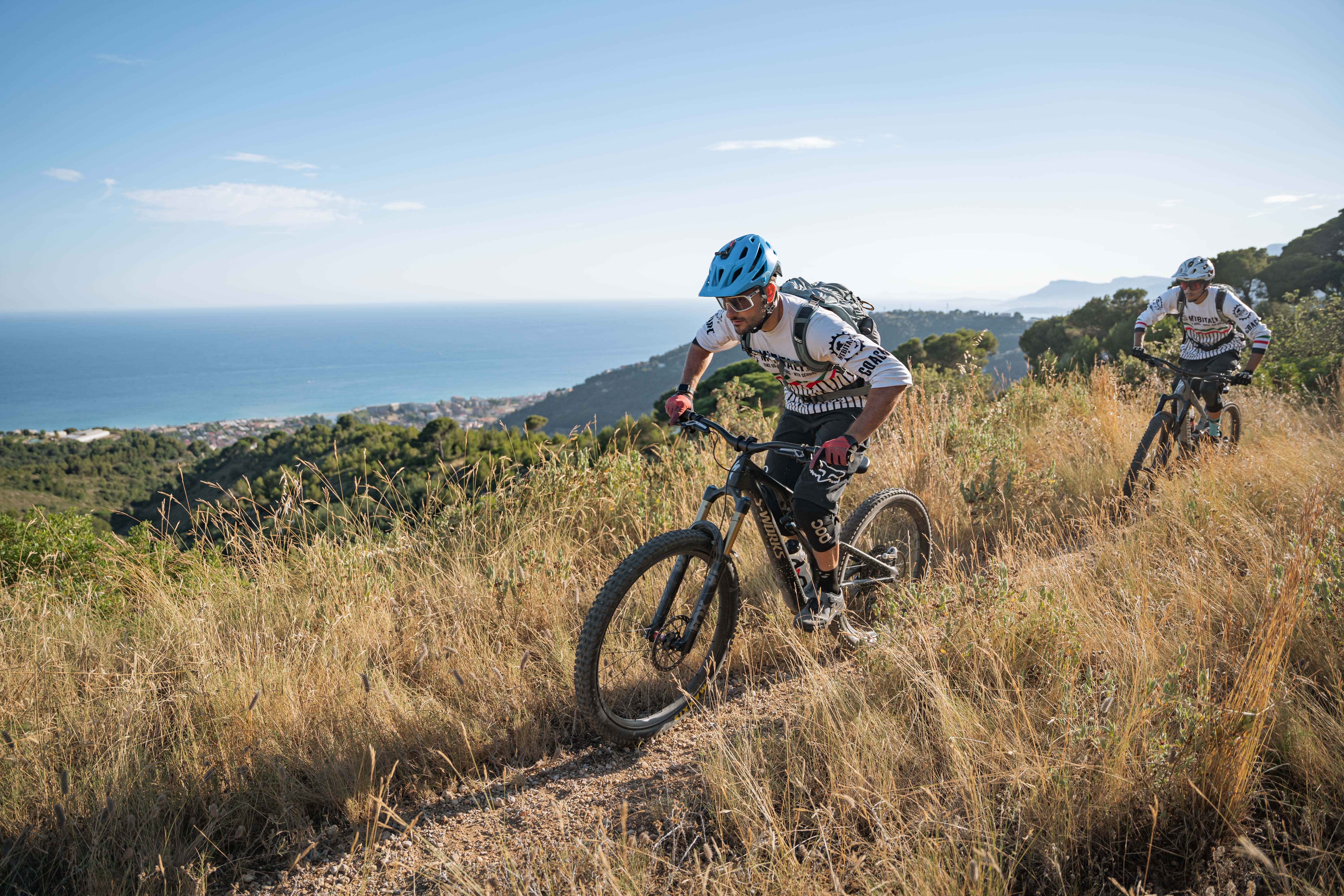 BACKCOUNTRY CASTELVECCHIO "REVERSE"