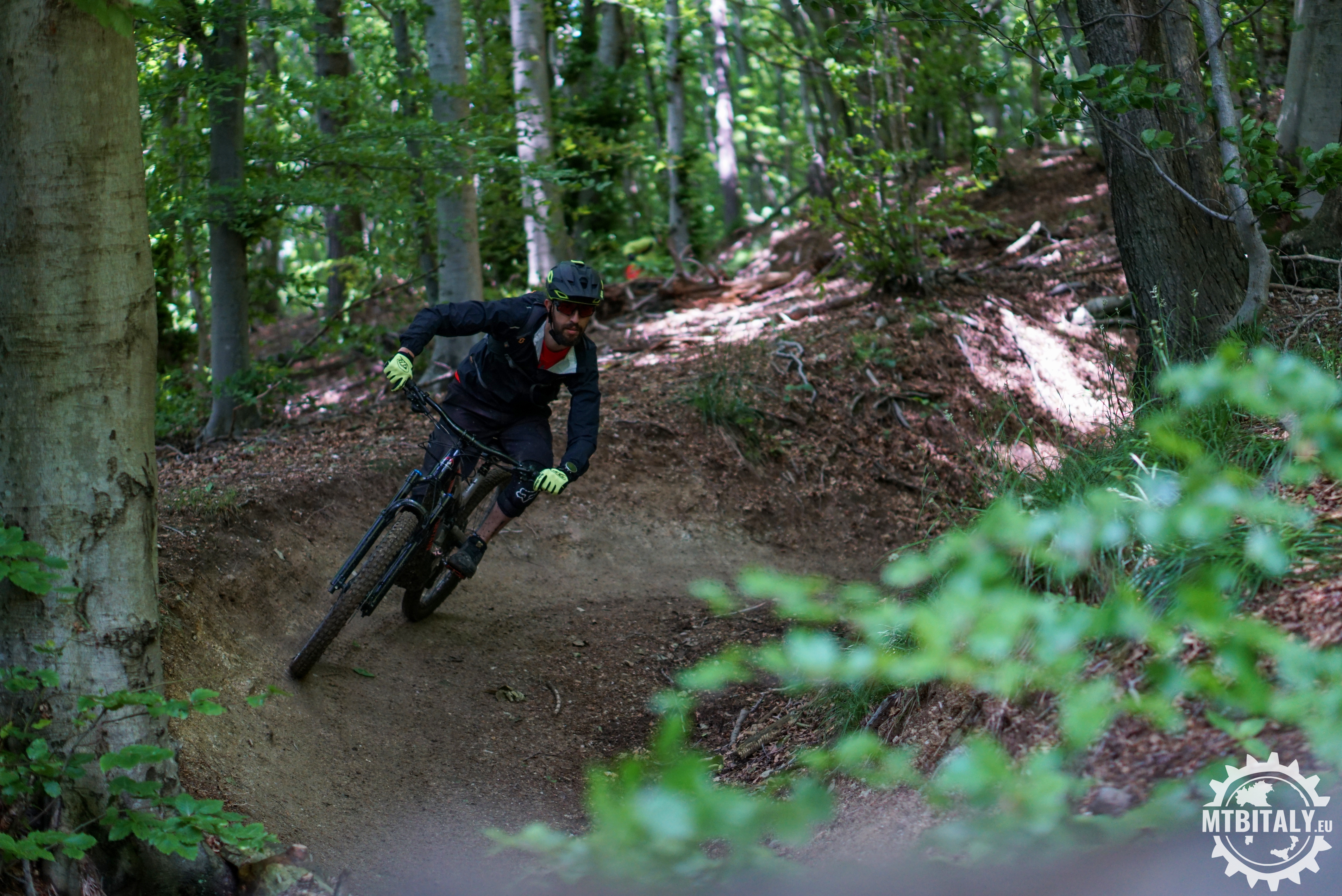 FINALE LEGENDS: The Essential Experience