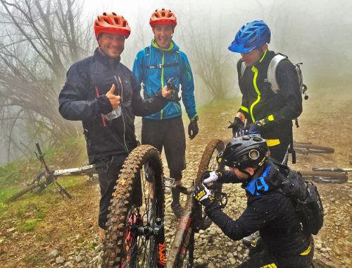 RIDING WITH A GUIDE: WHY IT IS WORTH IT - 