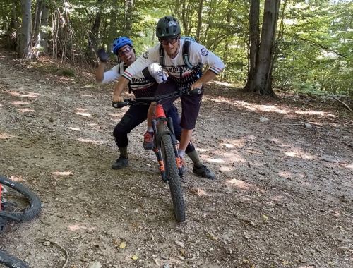 GIVE AN UNFORGETTABLE EMOTION TO A MOUNTAIN BIKE ENTHUSIAST - 